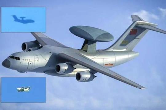 Các bức ảnh chụp chiếc KJ-3000 của cư dân mạng (nhỏ) và hình ảnh được vẽ lại. Ảnh: Zaobao.