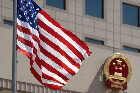 Mỹ - Trung Quốc tranh cãi gay gắt xung quanh việc Mỹ bắt và truy tố các học giả PLA che giấu thân phận thật (Ảnh: Dwnews).