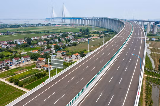 Con đường cao tốc chưa hoàn thành khiến Montenegro mắc nợ Trung Quốc gần 1 tỷ USD (Ảnh: Đa Chiều).