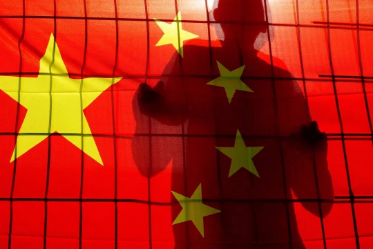 Vụ Pháp đưa 2 cựu nhân viên tình báo làm gián điệp cho Trung Quốc ra xét xử đang gây rúng động dư luận (Ảnh: SCMP).