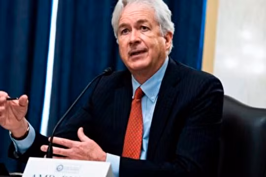 Giám đốc CIA William Burns phát biểu tại Diễn đàn Aspin (Ảnh: AFP).