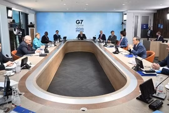 Đề phòng Hội nghị Thượng đỉnh Nhóm G7 bàn về Trung Quốc bị nghe trộm, phòng họp bị ngắt mọi hệ thống liên lạc và mạng Wi-Fi (Ảnh: Getty).