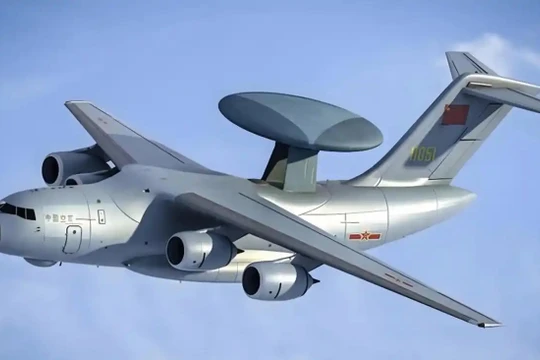 Máy bay cảnh báo sớm chiến lược KJ-3000 được phát triển trên cơ sở máy bay vận tải hạng nặng Y-20B. Ảnh: Toutiao.