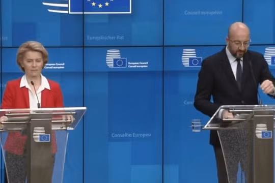 Chủ tịch Ủy ban châu Âu Ursula von der Leyen tuyên bố chính thức đóng cửa Liên minh châu Âu (Ảnh: Đông Phương).