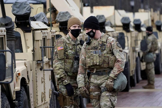 25 ngàn lính Vệ binh quốc gia được triển khai tại Washington để bảo vệ an ninh cho Lễ nhậm chức của ông Joe Biden ngày 20/1 tới (Ảnh: AP).