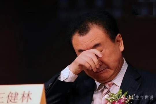 Từng là người giàu nhất Trung Quốc và châu Á, hiện ông Vương Kiện Lâm đang đối mặt với nguy cơ vỡ nợ (Ảnh: Sina)