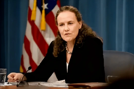 Bà Michele Flournoy, ứng cử viên tiềm năng chức Bộ trưởng Quốc phòng Mỹ nếu ông Joe Biden nắm quyền với tuyên bố khiến truyền thông Trung Quốc tức giận (Ảnh: Sohu).