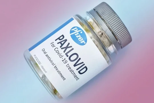 Thuốc viên Paxlovid có thể trở thành công cụ then chốt để dập tắt đại dịch COVID-19 (Ảnh: Alamy).