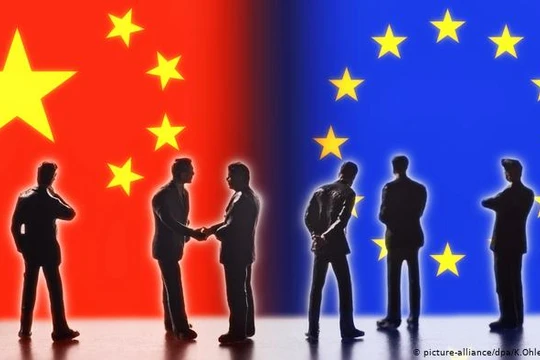 Quan hệ EU - Trung Quốc hiện đang ở vào thời điểm "Cơm không lành, canh chẳng ngọt" (Ảnh: Deutsche Welle).