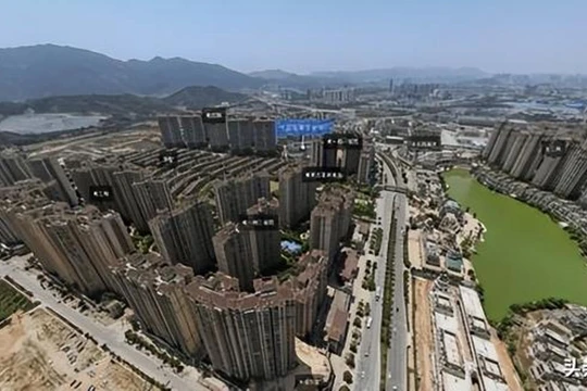 Một dự án nhà ở đã hoàn thành nhưng không bán được khiến chủ dự án trở thành con nợ của ngân hàng. Ảnh: Creaders.