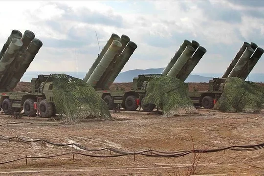 Nga đã sản xuất tới 3000 bệ phóng và 28.000 đạn tên lửa S-300 (Ảnh: QQ).