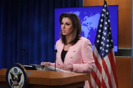 Người phát ngôn Bộ Ngoại giao Hoa Kỳ, bà Morgan Ortagus tuyên bố Mỹ chấm dứt 3 hiệp định song phương với Hồng Kông do Trung Quốc ban bố và thực thi Luật An ninh Quốc gia cho Hồng Kông (Ảnh: Getty).