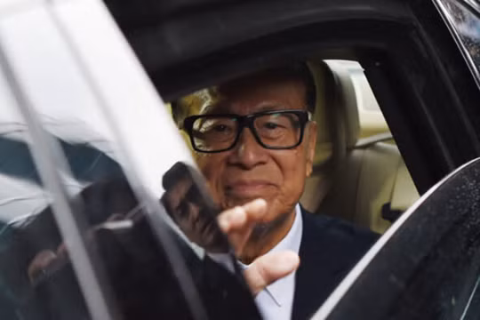 Ông Lý Gia Thành hiện ở vào tình thế bị kẹt trong quan hệ căng thẳng Trung - Mỹ. Ảnh: Creaders.