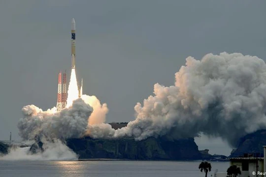 Nhật Bản sẽ hợp tác chặt chẽ với Mỹ để bảo vệ mình trước các mối đe dọa xâm hại từ không gian mạng và gây nhiễu điện từ đối với các vệ tinh. (Ảnh: Deutsche Welle)