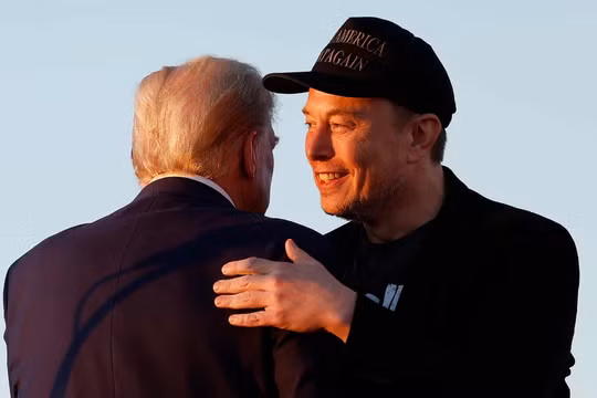 Tổng thống Mỹ đắc cử Donald Trump và Elon Musk.