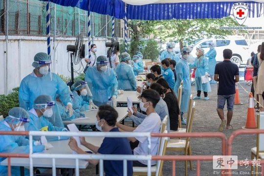 Dịch COVID-19 đang lây lan nhanh ở Campuchia, Đến sáng 11/3 đã có 1.163 trường hợp mắc bệnh (Ảnh: Thời báo Campuchia).