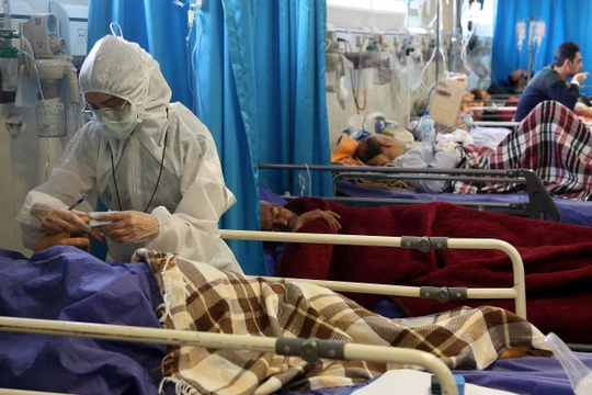 Dịch bệnh COVID-19 đang lây lan rất mạnh ở châu Âu (Ảnh: AP). 