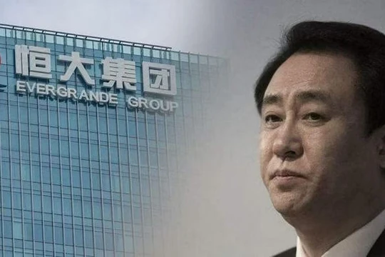 Ông Hứa Gia Ấn, Chủ tịch Tập đoàn Evergrande Trung Quốc, bị phạt 47 triệu NDT và cấm tham gia thị trường chứng khoán suốt đời (Ảnh: Thepaper).