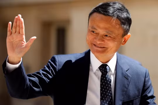 Sau khi trở về Trung Quốc và cải tổ Alibaba, Jack Ma đã bắt đầu công du nước ngoài để phát triển thương mại điện tử quốc tế (Ảnh: Sohu).