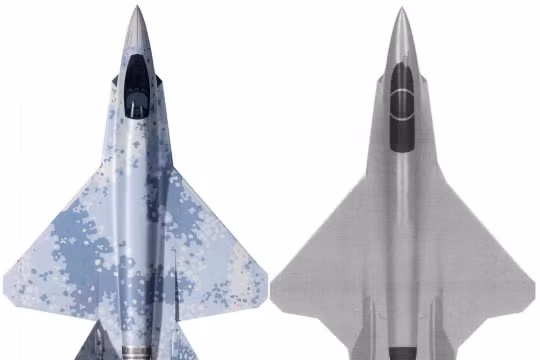 So sánh hai mẫu Su-75 Checkmate bản công bố năm 2021 (trái) và bản thiết kế lại (phải). Ảnh: Sohu.