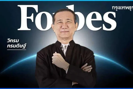 Vikrom Kromadit từng là gương mặt trang bìa của Forbes. Ảnh: NetEase.