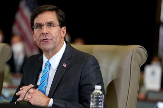 Bộ trưởng Quốc phòng Mỹ Mark Esper: Mỹ cần phải cạnh tranh quyết liệt hơn với Trung Quốc trong nhiều lĩnh vực, bao gồm cả quân sự, nhưng không cho rằng Trung Quốc hiện là mối đe dọa không thể tránh khỏi và "sẽ không xảy ra chiến tranh với họ" (Ảnh: AP).