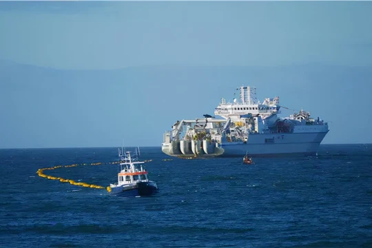 Nhiều dự án cáp ngầm dưới đáy biển đang vòng tránh Trung Quốc (Ảnh: Sinchew)