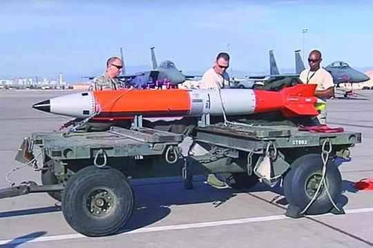 Bom hạt nhân B61-12 là loại vũ khí hạt nhân chiến thuật mới đang được Mỹ gấp rút sản xuất để thay thế loại cũ (Ảnh: Huanqiu).