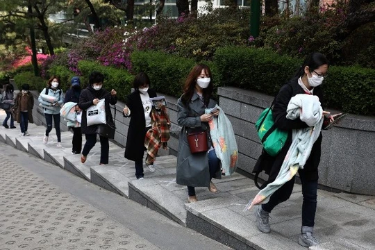 Mặc dù Hàn Quốc đã có tới 263 bệnh nhân đã khỏi bệnh tái dương tính với virus Corona mới nhưng chưa phát hiện những người này gây lây nhiễm (Ảnh: Getty).