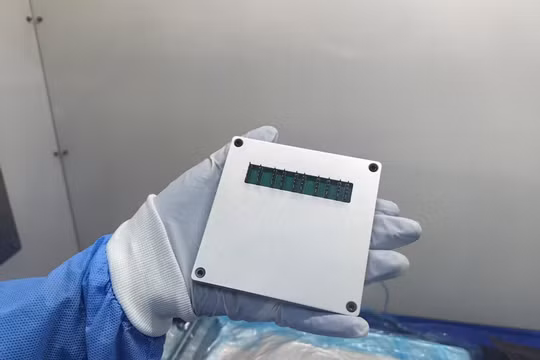 Pin "Zhulong-1" trong vỏ bọc bên ngoài. Ảnh: Sohu.