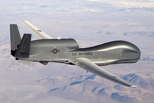 UAV trinh sát đắt tiền RQ-4 Global Hawk của Mỹ (Ảnh: USAirforce).