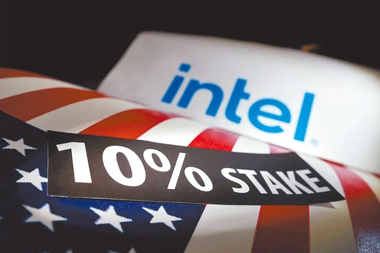 Chính phủ Mỹ đã đầu tư 8,9 tỷ USD mua cổ phiếu của Intel để có được khoảng 10% cổ phần của công ty. Ảnh: Reuters.