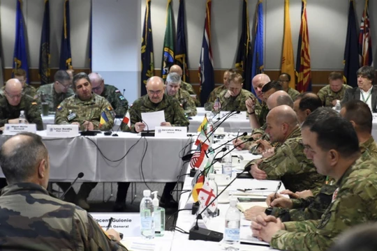 Hội nghị chỉ huy Lục quân Mỹ và các nước châu Âu hôm 6/3 khiến 2 tướng nhiễm COVID-19 (Ảnh: AP).