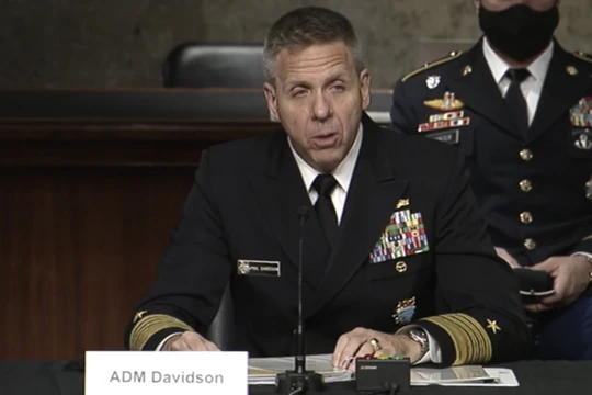 Đô đốc Phil Davidson báo cáo trước Ủy ban Quân lực Thượng viện hôm 9/3 (Ảnh: VOA).