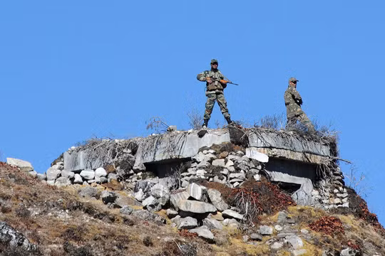 Tình hình biên giới Trung - Ấn ngày càng căng thẳng, cả hai bên đều gia tăng các hành động chuẩn bị chiến tranh (Ảnh: Đa Chiều).