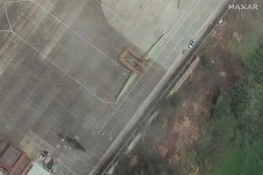 Chiếc UAV WZ-9 trong bức ảnh chụp ngày 24/2. Ảnh: TheWarZone.