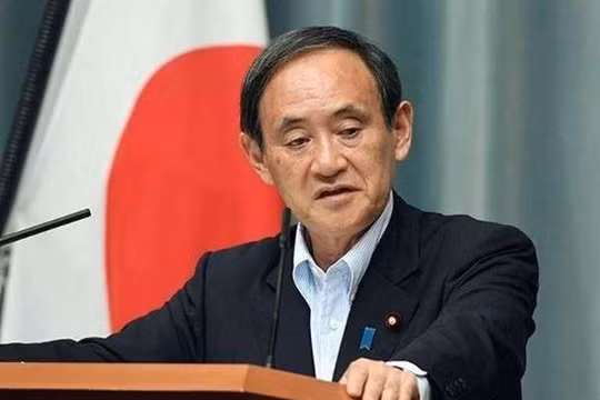 Thủ tướng Yoshihide Suga tuyên bố không thể chấp nhận việc Trung Quốc sử dụng "Luật Hải cảnh” khiến tình hình ở biển Hoa Đông và Biển Đông gia tăng căng thẳng (Ảnh: Dongfang).