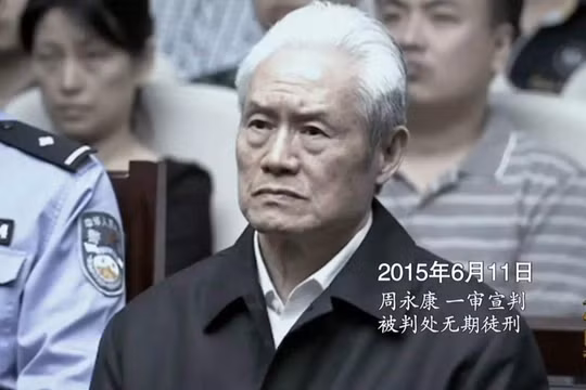 Chu Vĩnh Khang nghe tuyên án tại Tòa án Thiên Tân hôm 11/6/2015 (Ảnh: THX)..