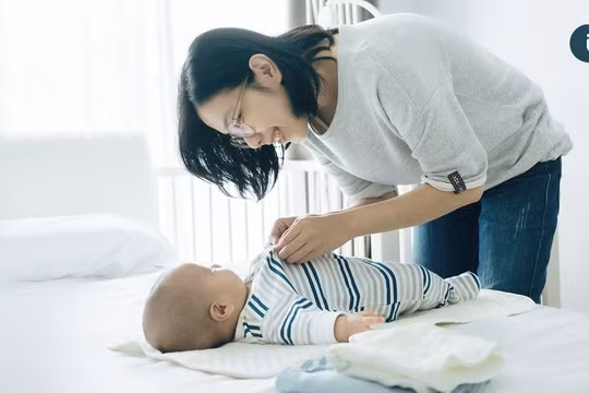 Bảo mẫu hiện là nghề có thu nhập cao nhất trong các nhóm lao động Cổ xanh (Ảnh: Uho)