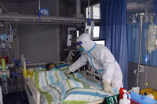 Số người nhiễm bệnh và bị chết vì viêm phổi cấp do virus Corona chủng loại mới ở Trung Quốc vẫn gia tăng mạnh (Ảnh: Đông Phương).
