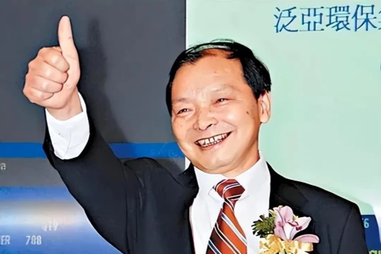 Vua đất hiếm Tưởng Tuyền Long khi ở đỉnh cao sự nghiệp. Ảnh: Zhihu.