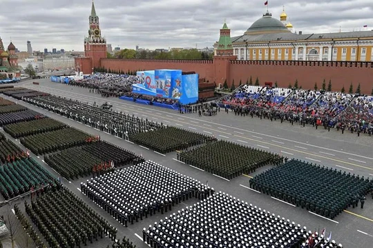 Quảng trường Đỏ trước khi Lễ duyệt binh bắt đầu (Ảnh: Sputnik).