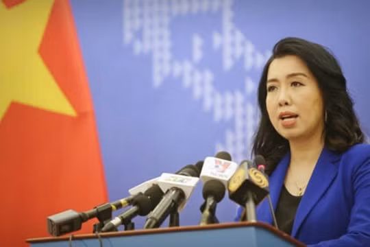 Người phát ngôn Lê thị Thu Hằng: hành động của tàu công vụ Trung Quốc đã xâm phạm chủ quyền của Việt Nam đối với quần đảo Hoàng Sa, gây thiệt hại về tài sản, đe dọa an toàn tính mạng và lợi ích hợp pháp của ngư dân Việt Nam (Ảnh: BNGVN).