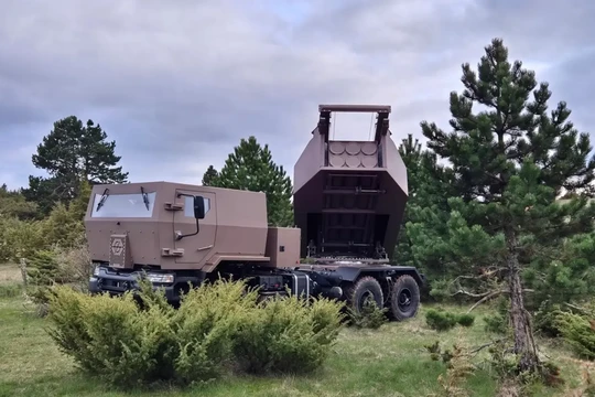 Hệ thống pháo phản lực phóng loạt Foudre đang được Công ty Turgis et Gaillard thử nghiệm. Ảnh: Topwar.