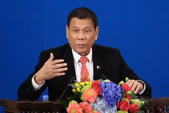 Ngày 26/12, Tổng thống Philippines Duterte dọa sẽ hủy bỏ thỏa thuận quân sự với Mỹ nếu Mỹ không cung cấp vaccine COVID-19 (Ảnh: Getty).