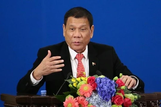 Ngày 26/12, Tổng thống Philippines Duterte dọa sẽ hủy bỏ thỏa thuận quân sự với Mỹ nếu Mỹ không cung cấp vaccine COVID-19 (Ảnh: Getty).