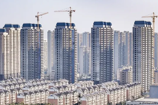 Nếu tính bình quân mỗi căn hộ 90 mét vuông, hiện Trung Quốc tồn đọng 7,2 triệu căn hộ thương mại tồn đọng không bán được (Ảnh: CFFOTO).