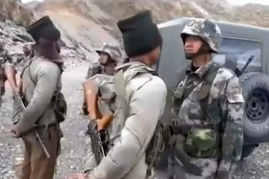 Sau một thời gian dài khá im ắng, Ấn Độ cho biết quân đội Trung Quốc lại gây ra xung đột giữa hai bên ở phía Nam Hồ Pangong (Ảnh: Đa Chiều).