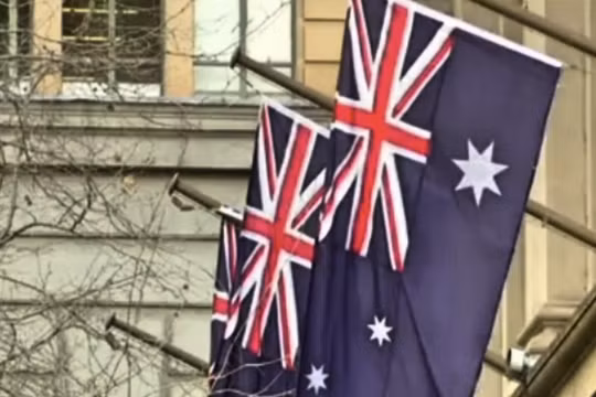 The Australian công bố tư liệu được cho là nội bộ Trung Quốc tiết lộ về các đảng viên làm việc trong các cơ quan ngoại giao , công ty nước ngoài...là mối đe dọa tiềm tàng về an ninh (Ảnh: The Australian).