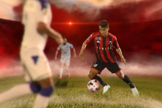 Danh hiệu Cầu thủ xuất sắc nhất AFF Cup 2021 khó thoát khỏi tay đội trưởng Chanathip. Ảnh FBCN.